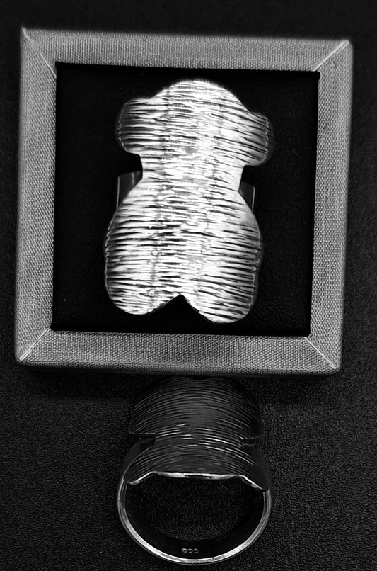 Sello de ley en el interior del anillo plata ley 925, oso