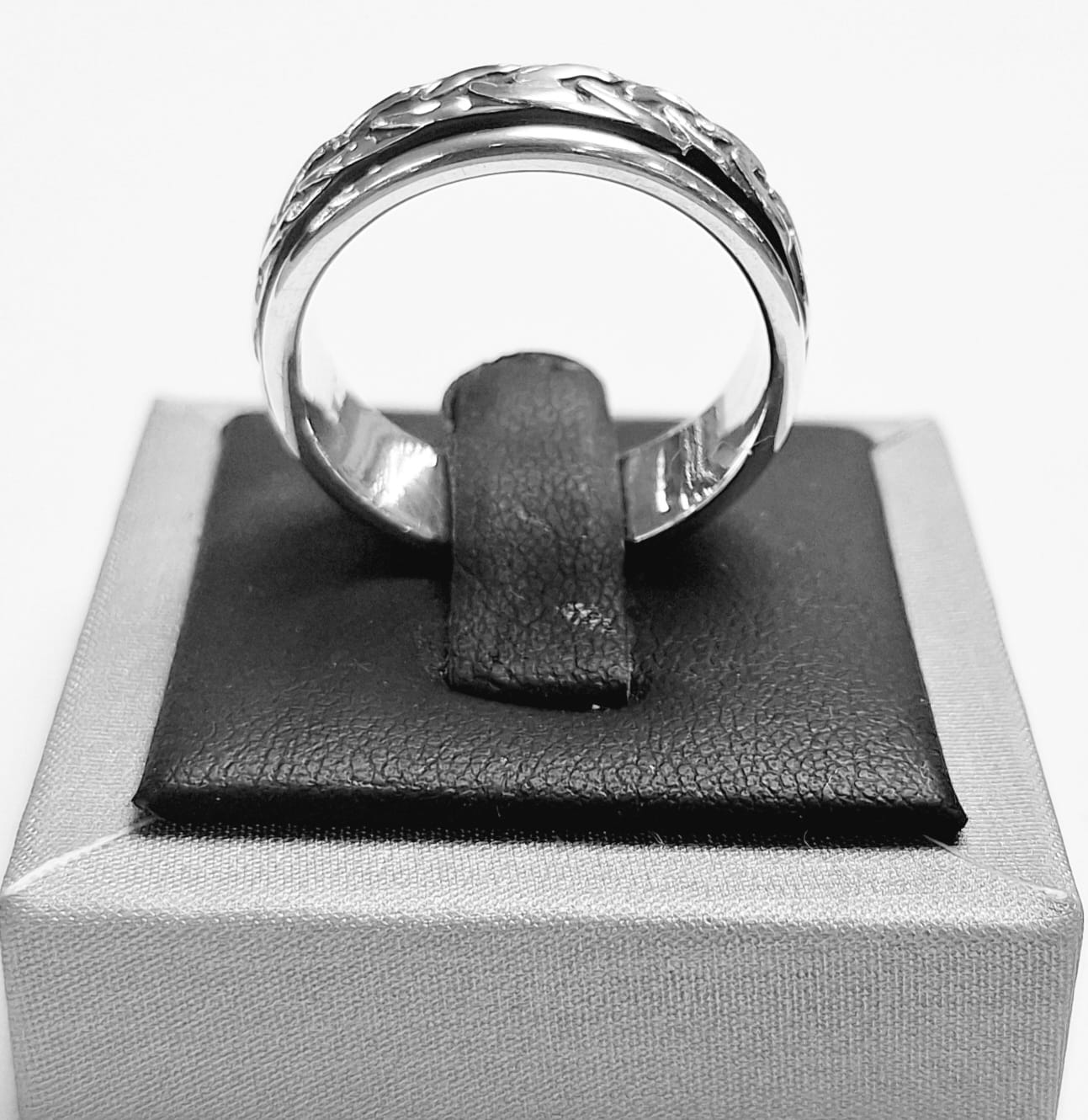Anillo Anti Ansiedad en Plata Ley 925, vista frontal