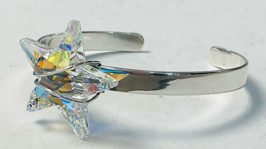 Brazale con Swarovski en Plata Ley 925, vista frontal