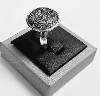 Anillo Azteca en Plata Ley 925, vista frontal