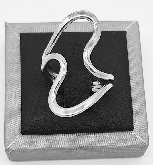 Anillo Plata Ley 925 . sobre fondo blanco
