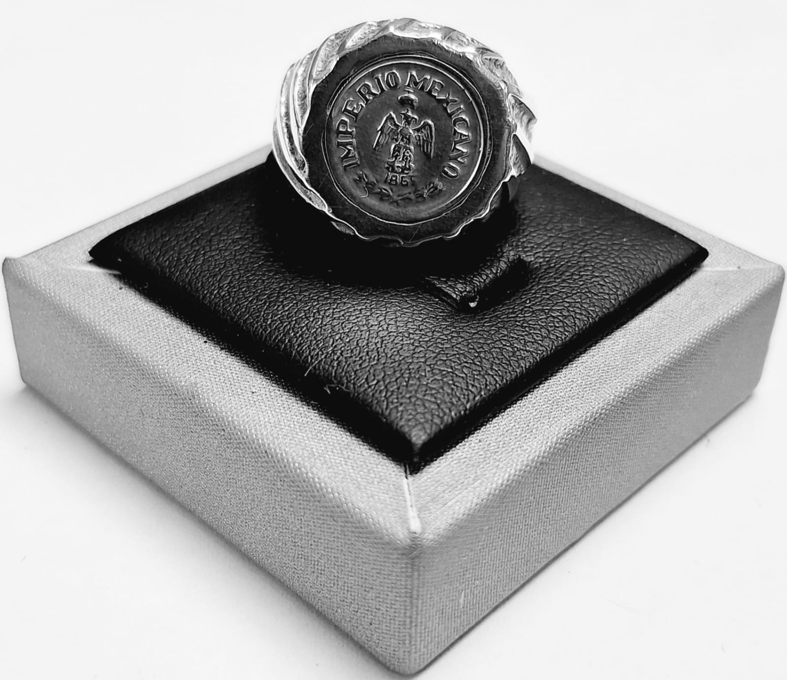 Anillo Moneda en Plata Ley 925, sello de autenticidad Plata Ley .925
