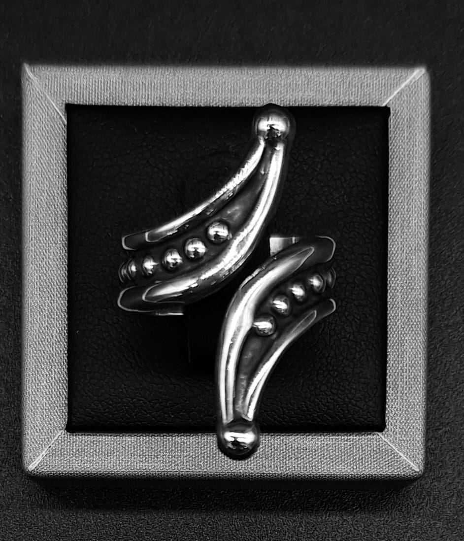 Sello de ley en el interior del anillo plata ley 925 , vintage