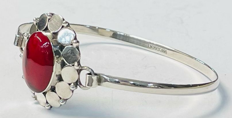 Brazalete con Coral en Plata Ley 925, vista frontal