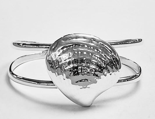 Sello de ley en el interior del brazalete en plata ley 925