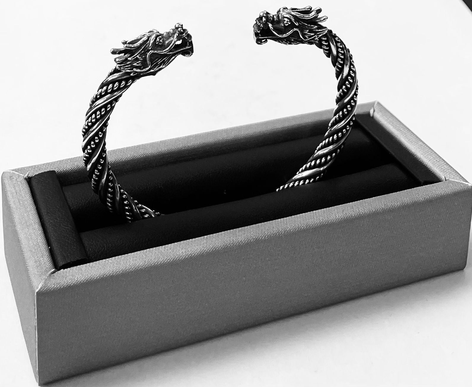 Brazalete Cabeza de Gragon en Plata Ley 925, vista frontal