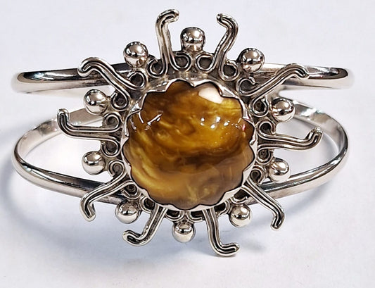 Sello de ley en el interior del brazalete en plata ley 925