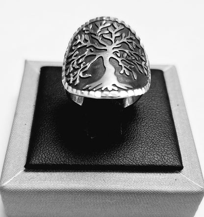 Sello de ley en el interior del anillo arbol de la vida en plata ley 925