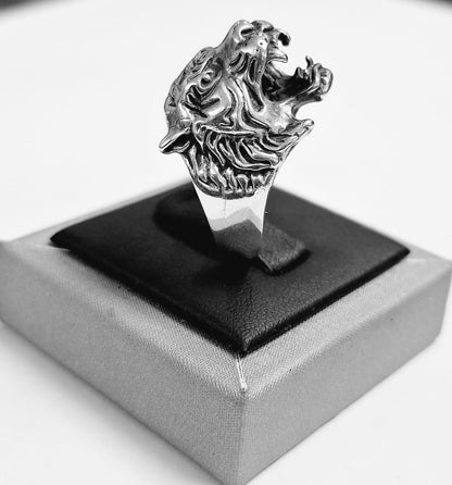 Anillo Cabeza de Tigre en Plata Ley 925, vista frontal