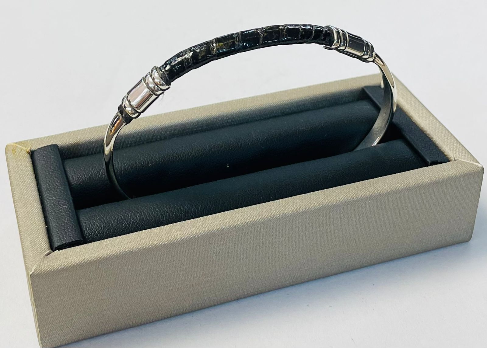 Brazalete en Plata Ley 925, vista frontal