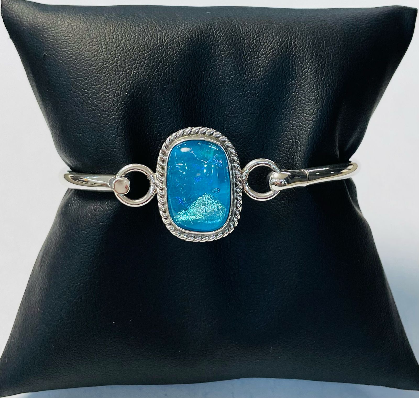 Brazalete con Dicroico en Plata Ley 925, sello de autenticidad Plata Ley .925