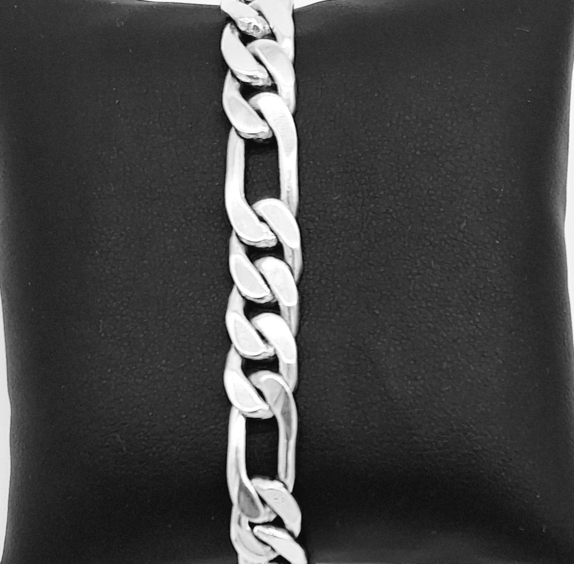 Sello de ley en el interior del pulsera tipo cartier en plata ley 925