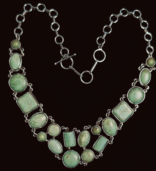 Sello de ley en el interior del collar con incrustaciones de turquesa plata ley 925