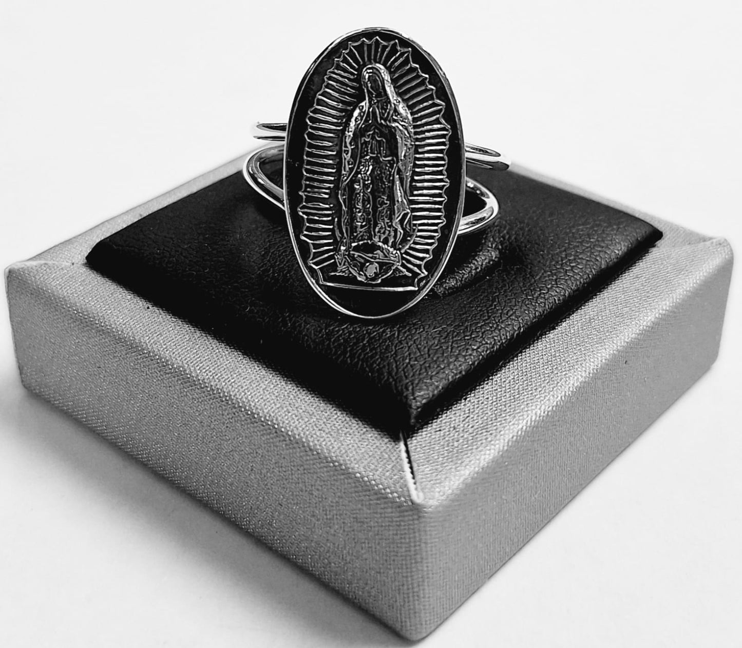 Anillo Virgen de Guadalupe en Plata Ley 925, sello de autenticidad Plata Ley .925