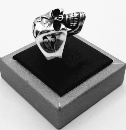 Anillo Calavera en Plata 925, vista frontal