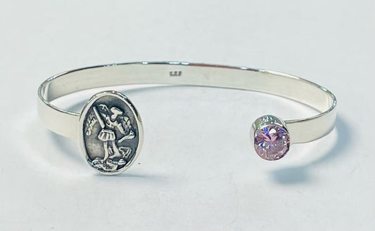 Sello de ley en el interior del brazalete en plata ley 925