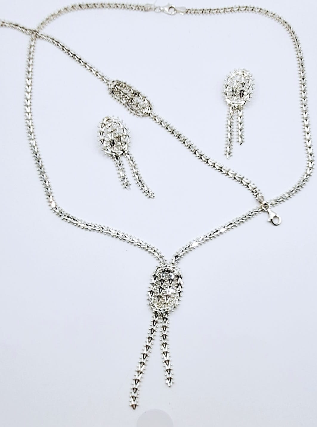 Set de Collar Diamantado en Plata Ley 925, sello de autenticidad Plata Ley .925