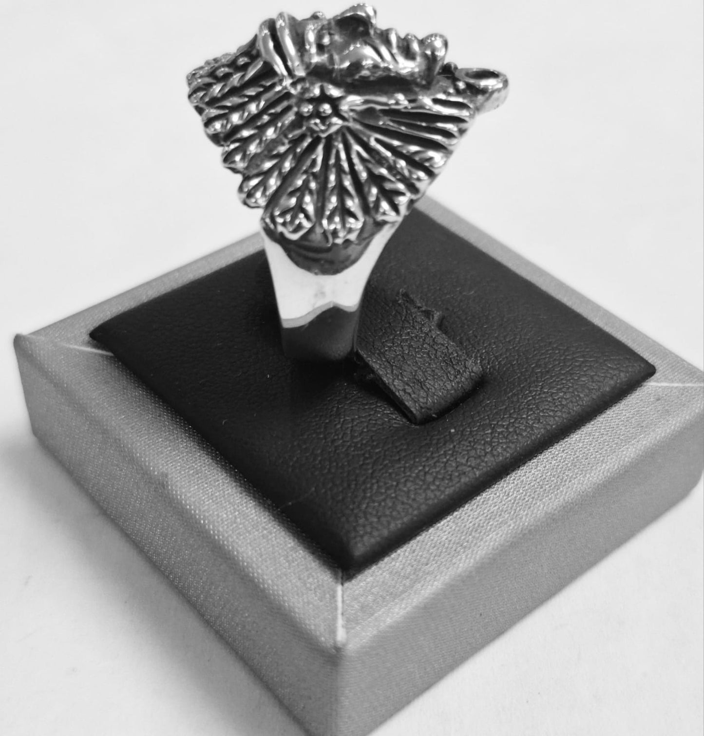 Anillo Indio en Plata Ley 925, vista frontal