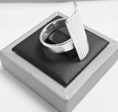 Anillo Diamantada Plata Ley 925, sello de autenticidad Plata Ley .925