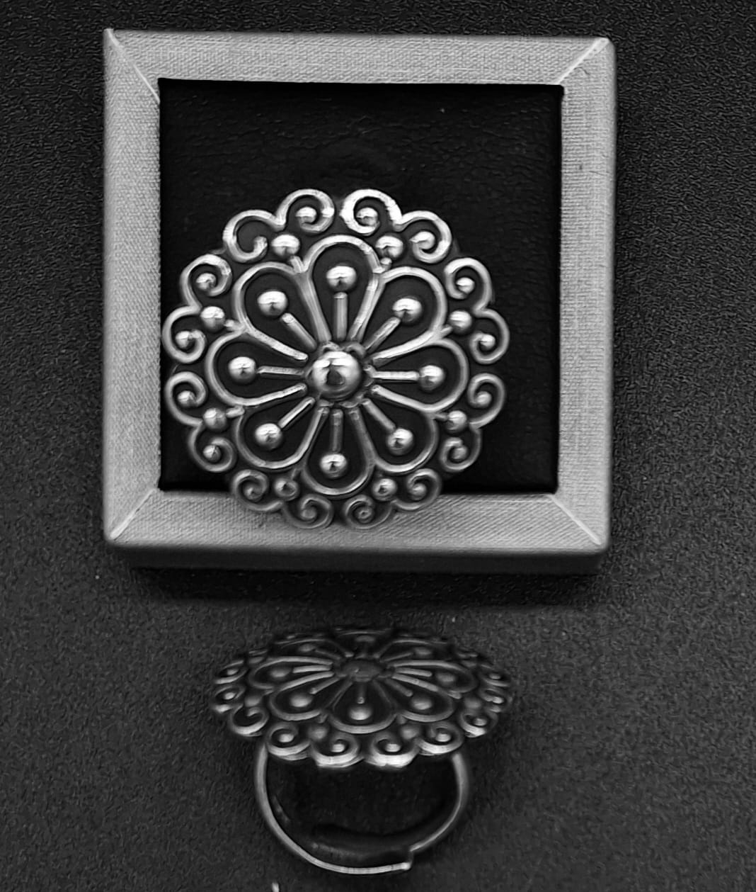 Sello de ley en el interior del anillo plata ley 925, vintage