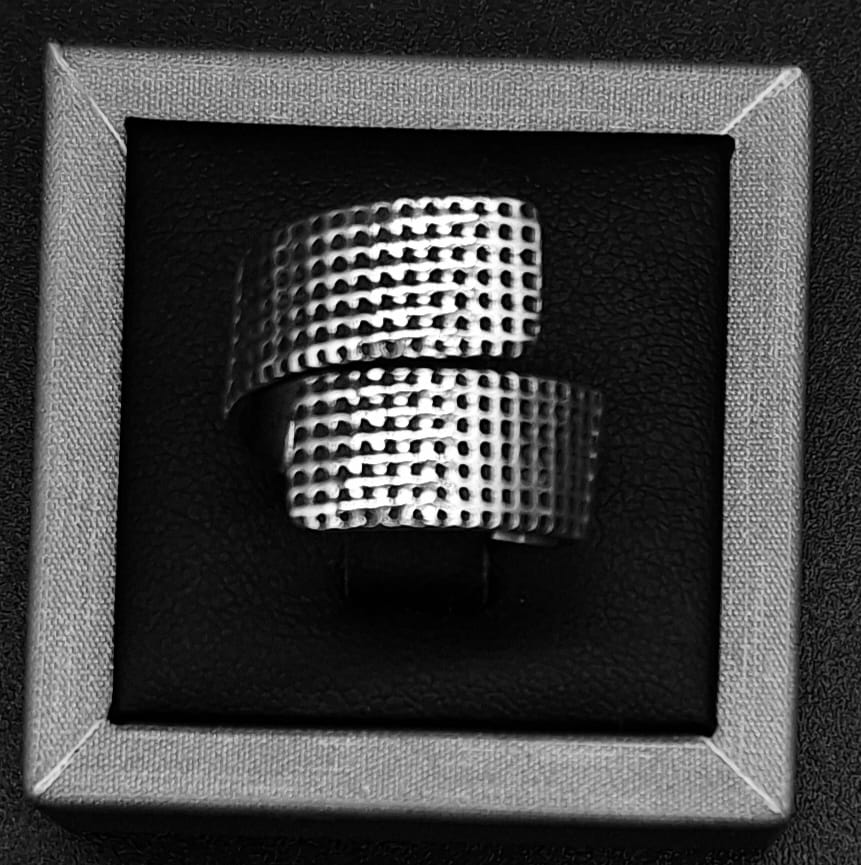 Sello de ley en el interior del anillo plata ley 925