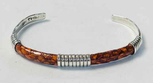 Sello de ley en el interior del brazalete en plata ley 925