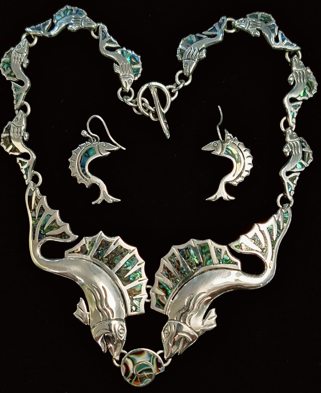Sello de ley en el interior del set de collar con incrustaciones de abulón en plata ley 925