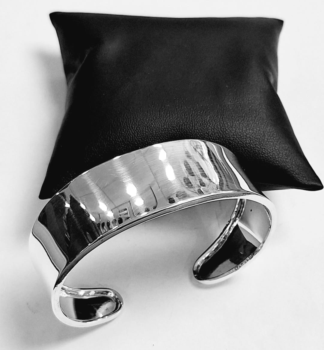 Brazalete en Plata Ley 925, vista frontal