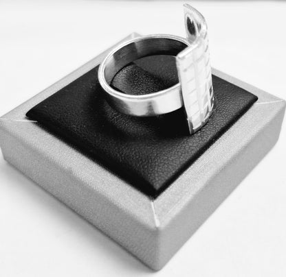 Anillo Diamanta Plata Ley 925, sello de autenticidad Plata Ley .925