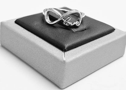 Anillo Infinito en Plata Ley 925, sello de autenticidad Plata Ley .925