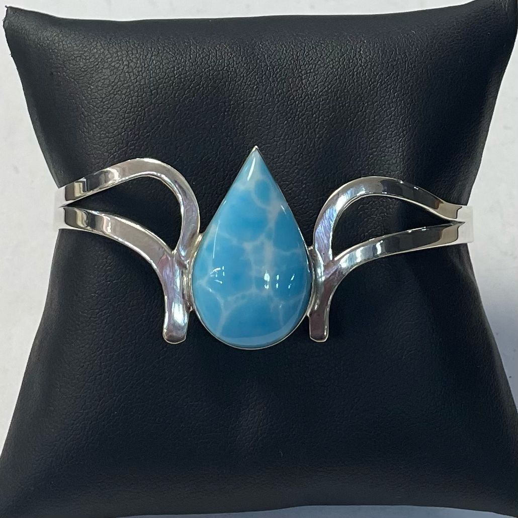 Brazalete con Larimar en Plata Ley 925, sello de autenticidad Plata Ley .925