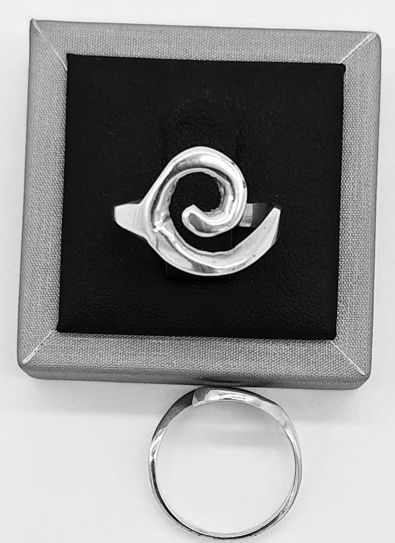 Sello de ley en el interior del anillo plata ley 925