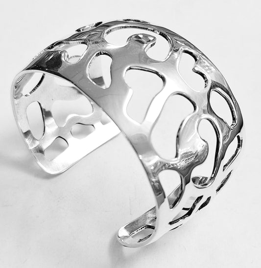 Sello de ley en el interior del brazalete en plata ley 925