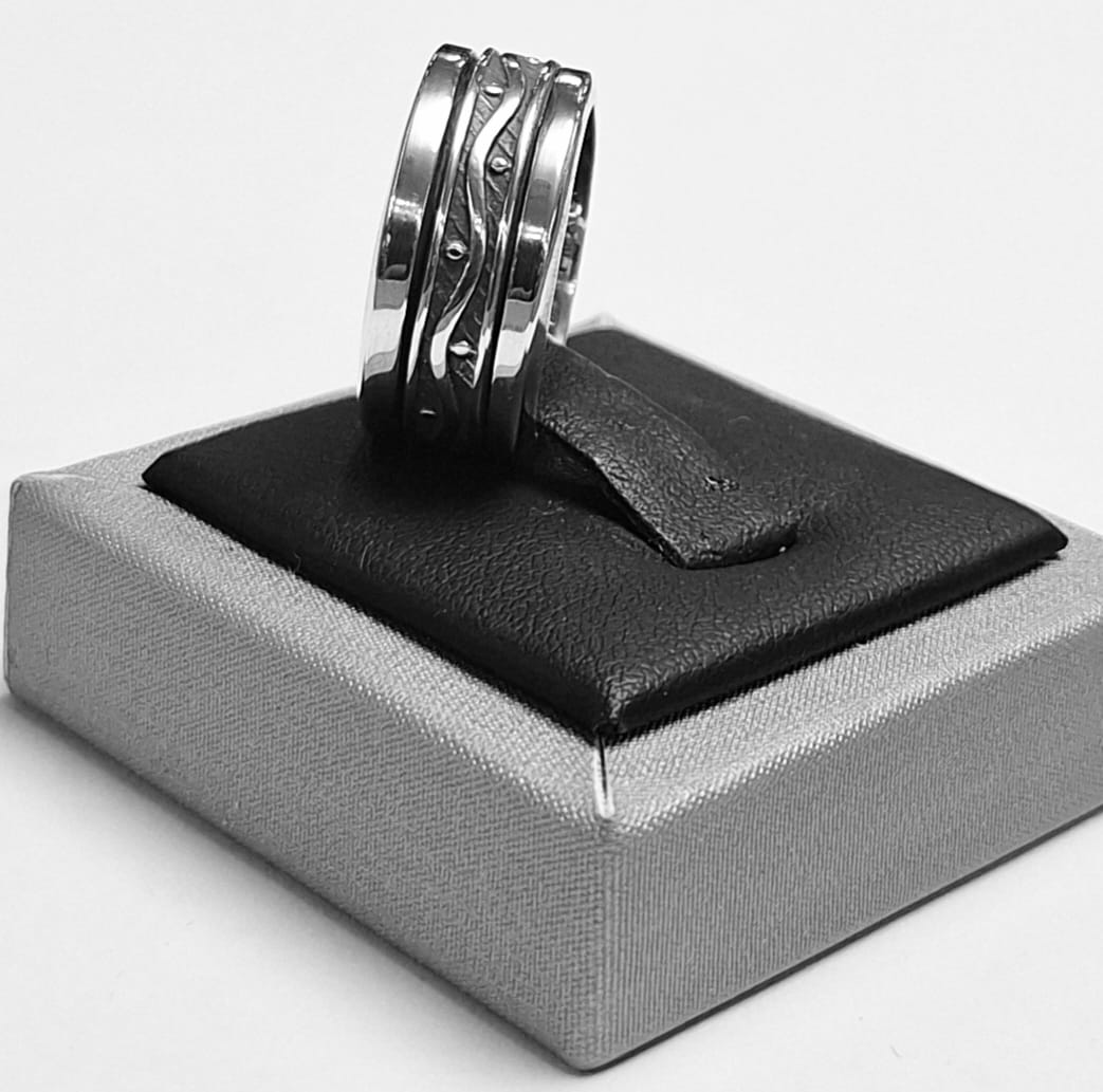 Anillo Anti Ansiedad en Plata Ley 925, vista frontal
