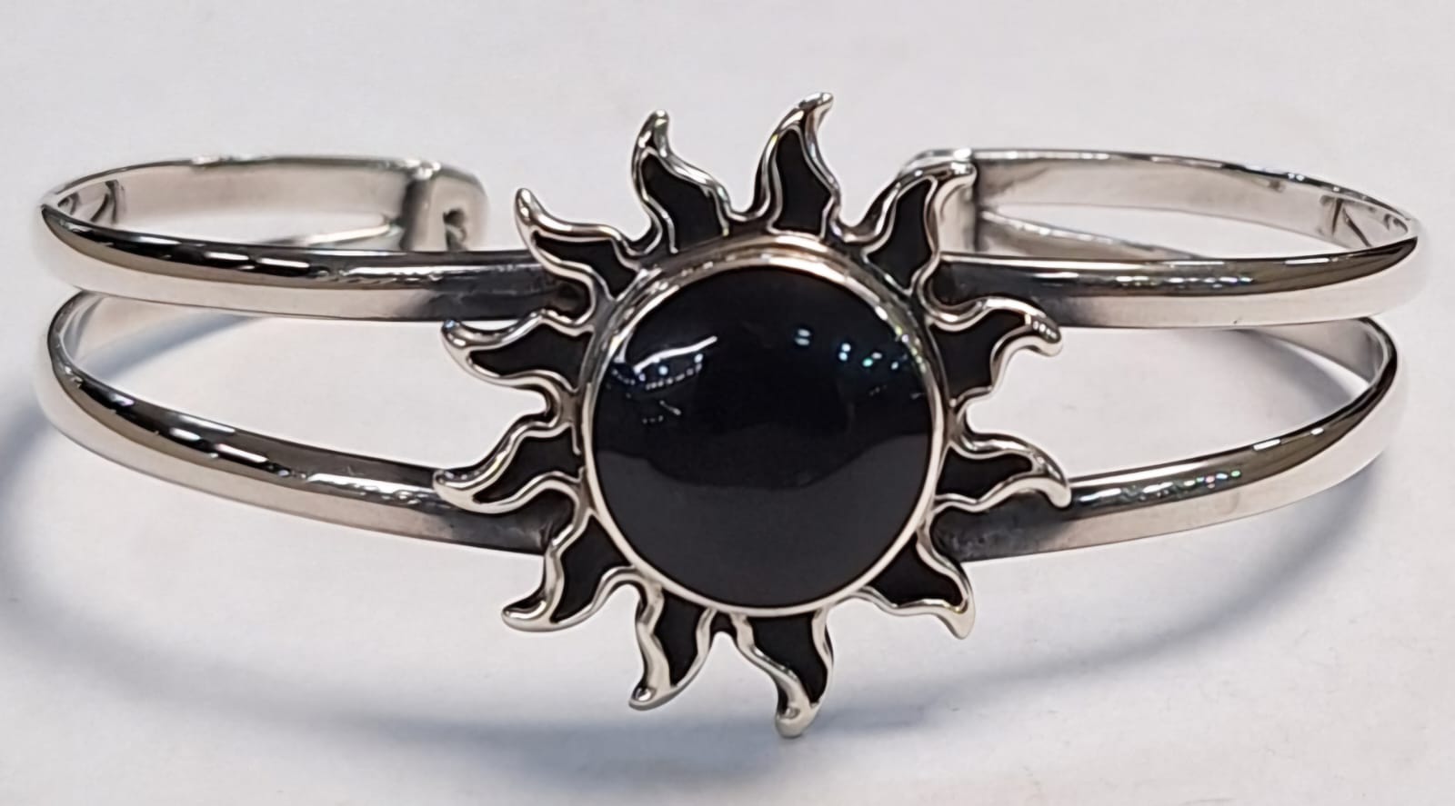 Brazalete con Obsidiana en Plata Ley 925, vista frontal
