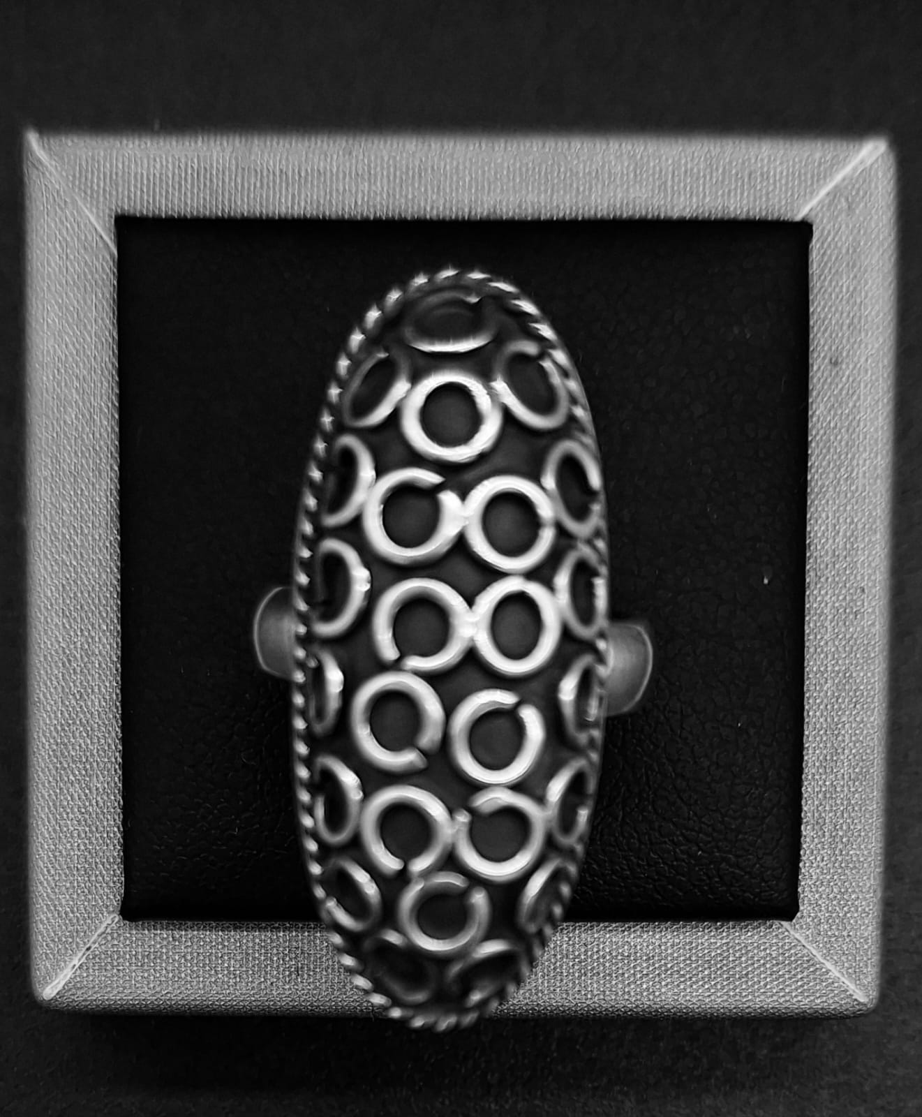Sello de ley en el interior del anillo plata ley 925 ,vintage
