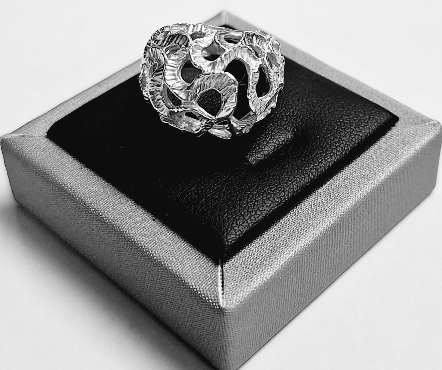 Anillo Diamantada en Plata Ley 925, sello de autenticidad Plata Ley .925