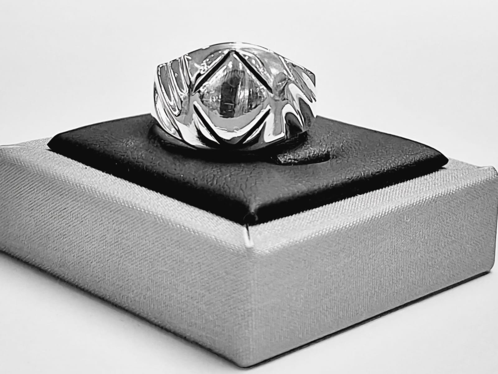 Anillo en Plata Ley 925, vista frontal