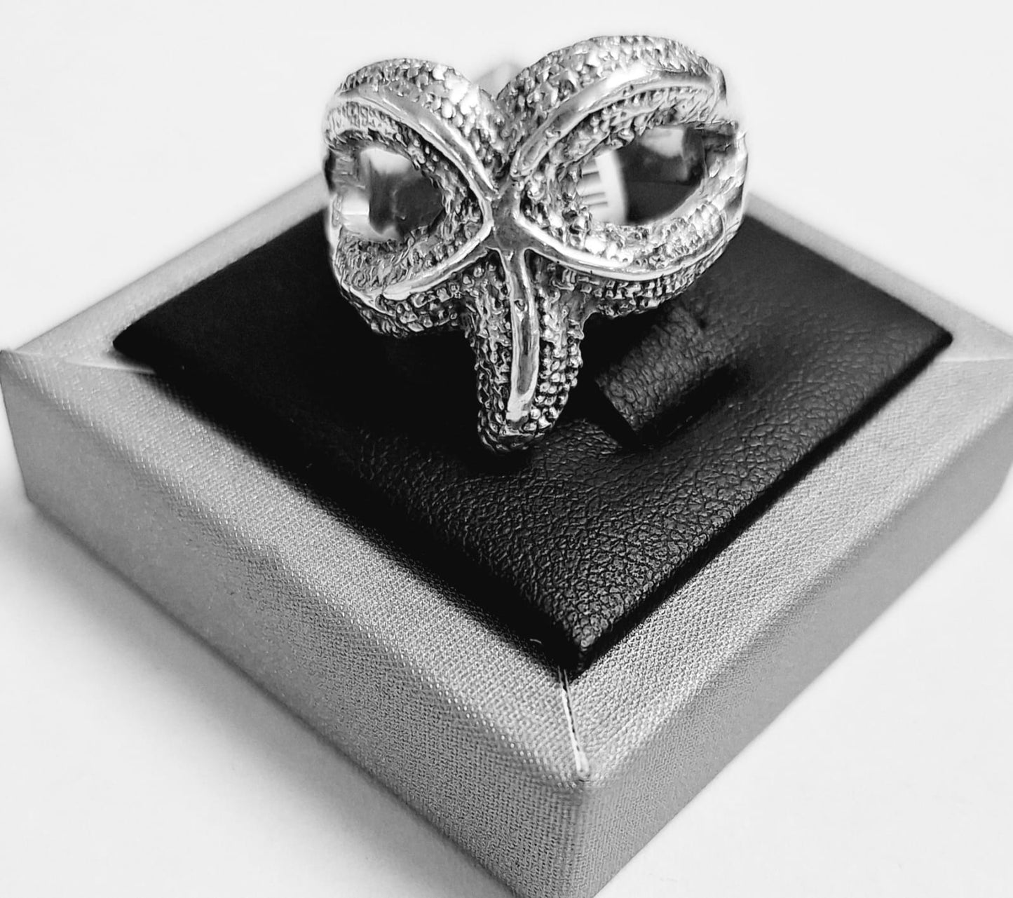 Anillo Estrella de Mar en Plata Ley 925, sello de autenticidad Plata Ley .925