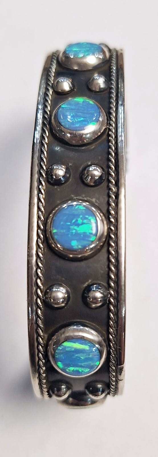 Brazalete con Opalo en Plata Ley 925, vista frontal