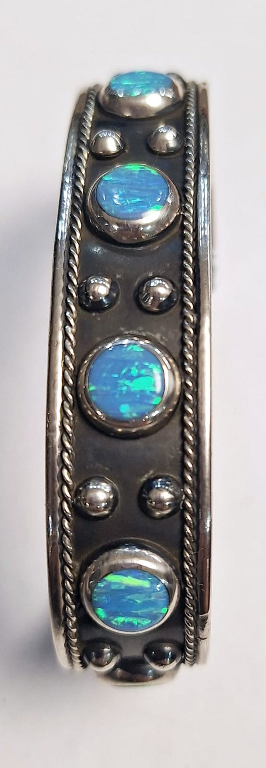 Brazalete con Opalo en Plata Ley 925, vista frontal