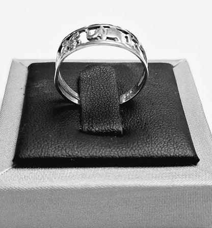 Sello de ley en el interior del anillo de la suerte en plata ley 925