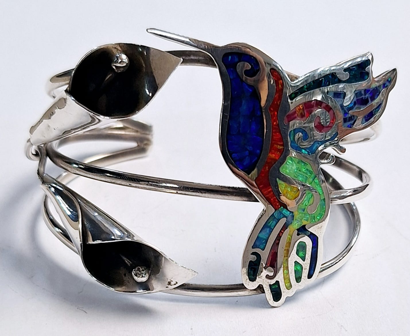 Sello de ley en el interior del brazalete con opalo en plata ley 925