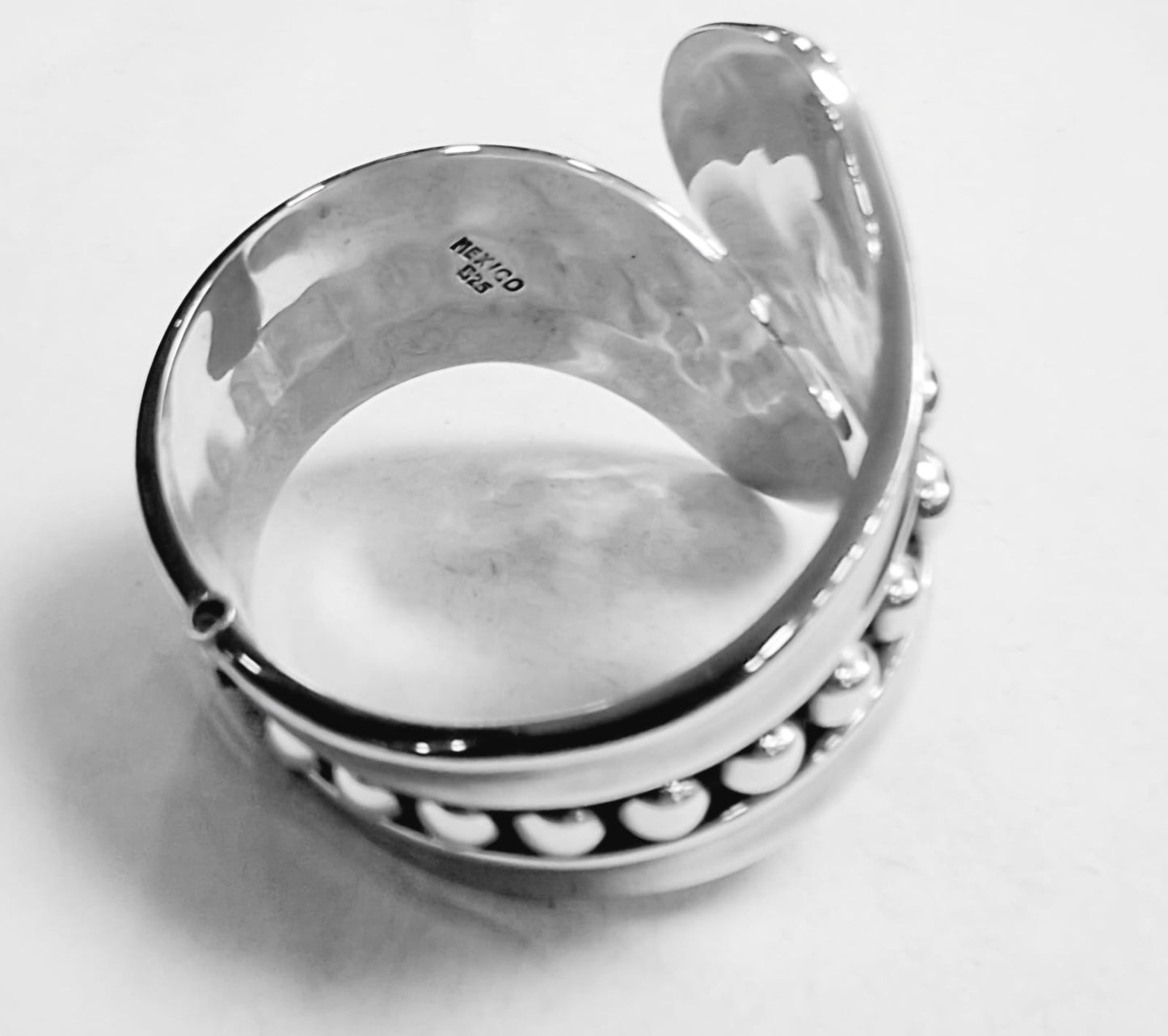 Brazalete Vintage en Plata Ley 925, sello de autenticidad Plata Ley .925