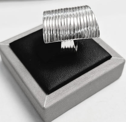 Anillo Diamantada Plata Ley 925, vista frontal