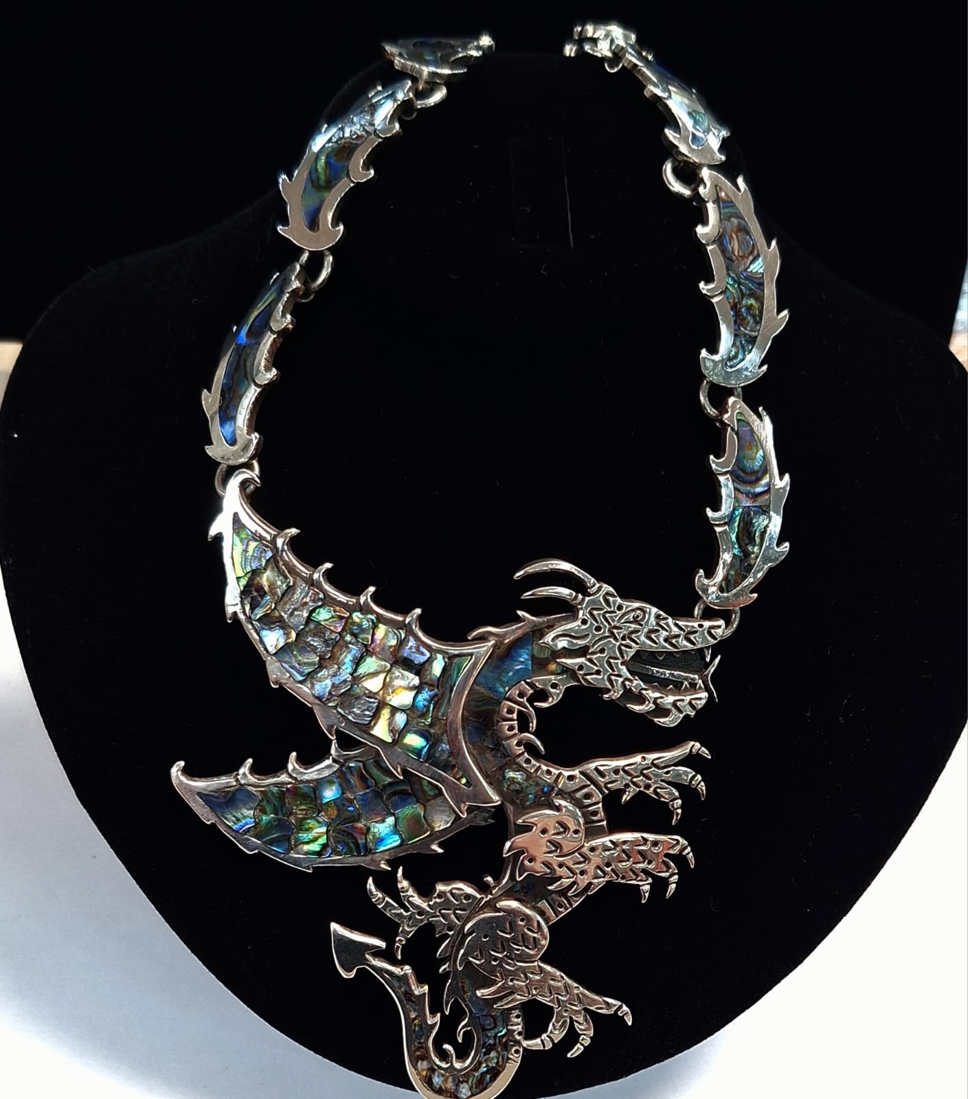 Collar con Incrustaciones de Abulon en Plata Ley 925, sello de autenticidad Plata Ley .925