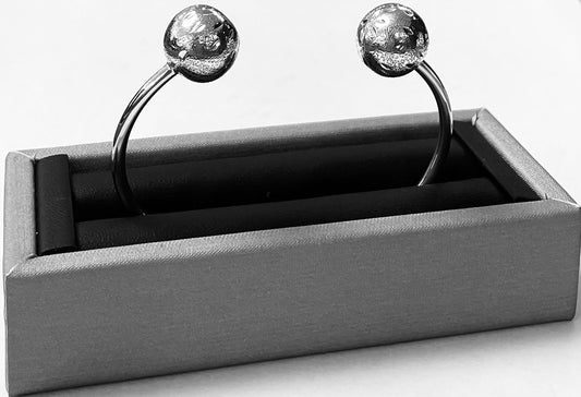 Sello de ley en el interior del brazalete optima diamantado en plata ley 925
