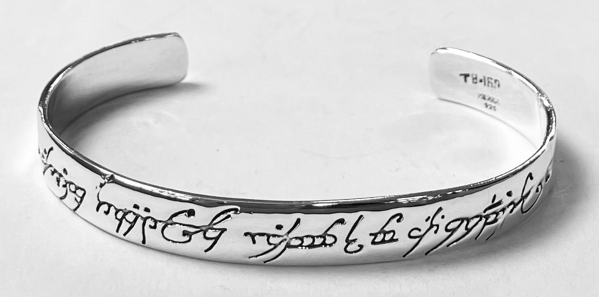 Sello de ley en el interior del brazalete en plata ley 925