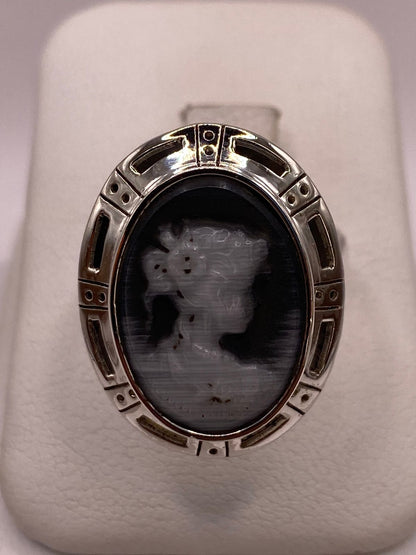 Anillo Ajustable de Plata Ley 925 con Camafeo — detalle de acabado