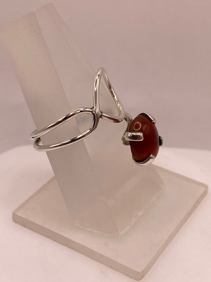 Anillo Ajustable de Plata Ley 925 con Cornalina Natural, vista lateral
